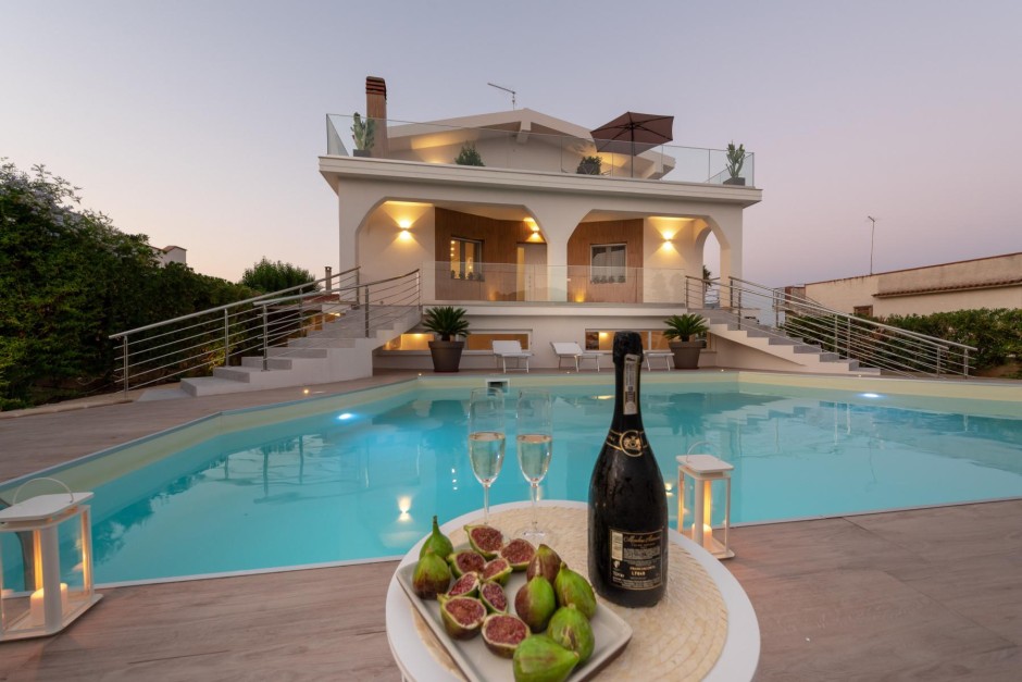 romantic retreat villa for couples sicily
